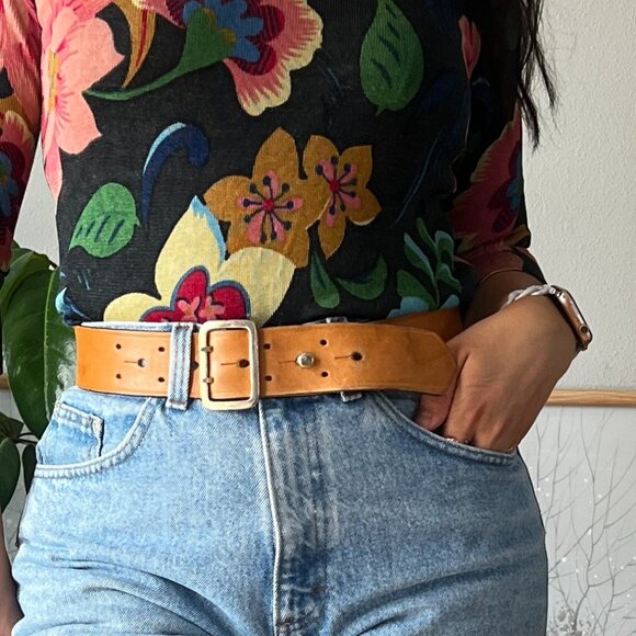 Vintage designer leather belt‎ neutral beige camel gold hardware maximalist med - Picture 1 of 10